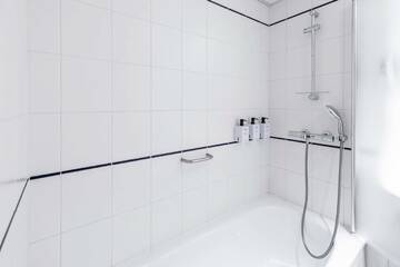 Фото номера Улучшенный номер с кроватью размера «queen-size» Отель Scandic Espoo г. Эспоо 7