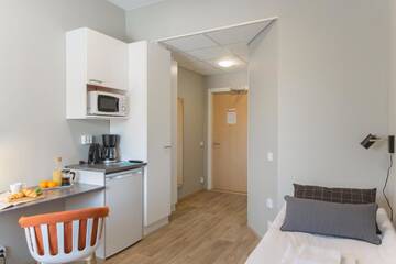 Фото номера Стандартный одноместный номер Апарт-отели Forenom Aparthotel Espoo Leppävaara г. Эспоо 7